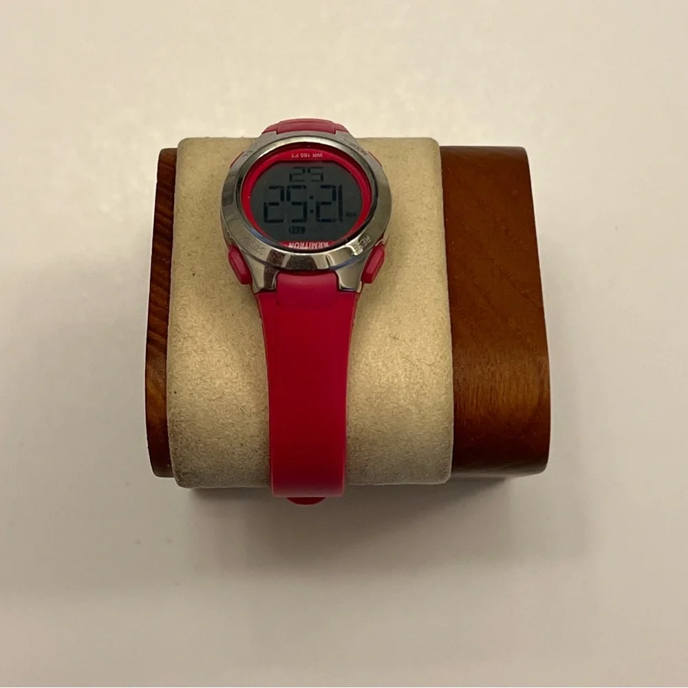 Armstrong pro Sport Digital watch‎